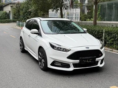 2015 Ford Focus Hatchback EcoBoost 180 Automatic Sport, фото 3, лот 10418124