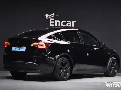 2023 Tesla Model Y RWD, фото 1, лот 10214553