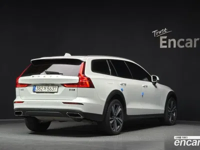 2021 Volvo V60 B5 Pro AWD, фото 2, лот 10127321