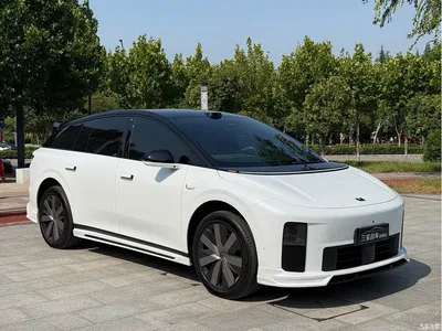 2025 Li Auto i6 4WD Base Model, фото 3, лот 10620509