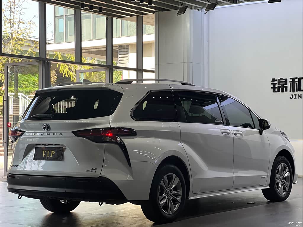 2024 Toyota Sienna 2.5L Hybrid Comfort Edition, фото 4, лот 11215148