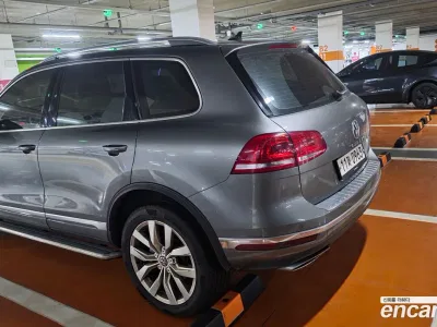 2015 Volkswagen Touareg V6 3.0 TDI Bluemotion Premium, фото 2, лот 10116039