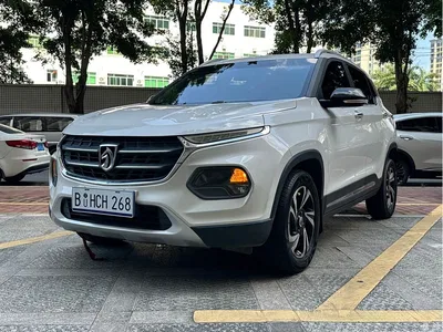2017 Baojun 510 1.5L Manual Luxury, фото 1, лот 10402533