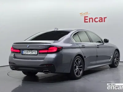 2023 BMW 5-Series 523d M Sport, фото 1, лот 10073812