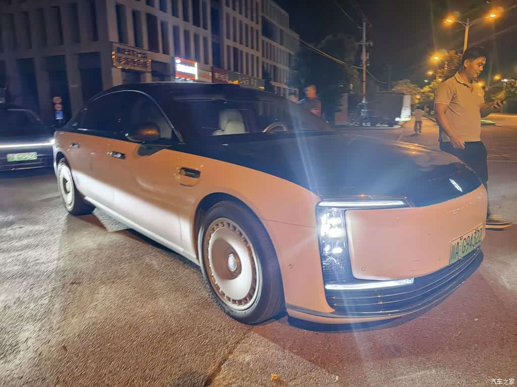 2025 Zunjie S800 Model Extended Range Starlight Premium Edition 5-Seater, фото 4, лот 11210576