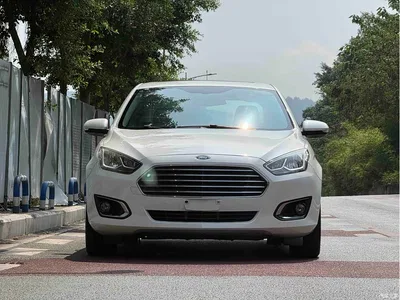 2015 Ford Escort 1.5L Automatic Fashion, фото 2, лот 10278818