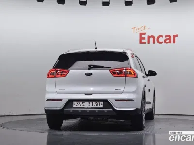 2018 Kia Niro Prestige, фото 4, лот 10198457