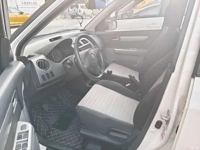 2013 Suzuki Swift 1.3L Manual Value Edition, фото 4, лот 10442725