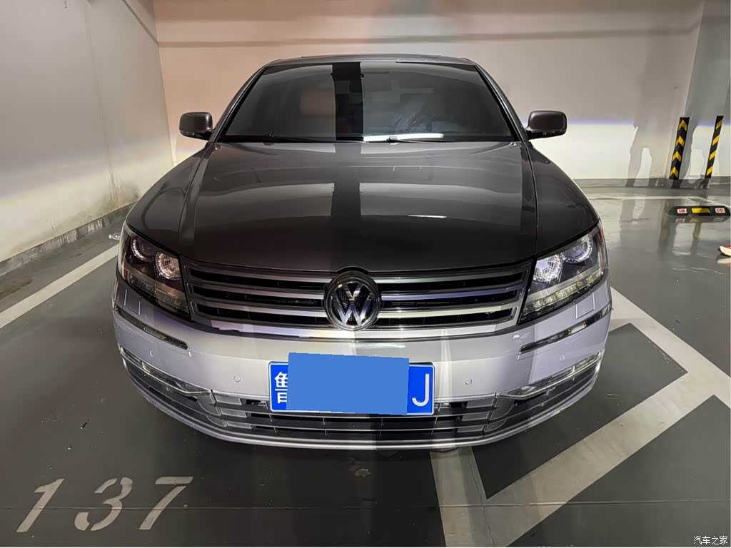 2012 Volkswagen Phaeton 3.6L Premium Custom, фото 2, лот 10475251