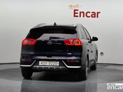 2017 Kia Niro Prestige, фото 3, лот 10080389