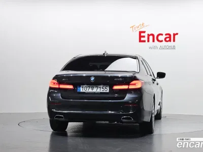 2022 BMW 5-Series 530i xDrive Luxury, фото 4, лот 10214731