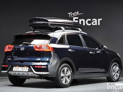 2018 Kia Niro Noblesse, фото 2, лот 10630794