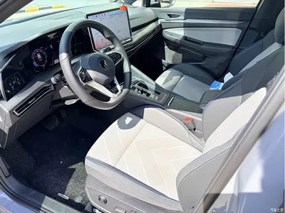 2025 Volkswagen Golf 300TSI R-Line, фото 4, лот 10423547