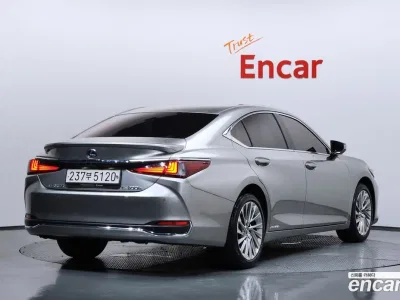 2022 Lexus ES 300h Executive, фото 1, лот 10202553