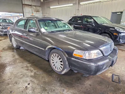 2005 LINCOLN TOWN CAR SIGNATURE, фото 4, лот 10653734