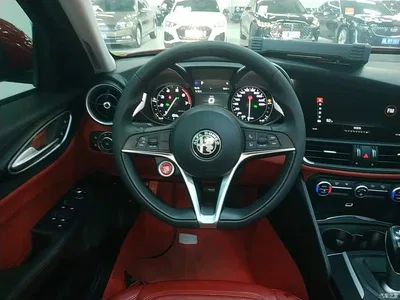 2017 Alfa Romeo Giulia 2.0T 280HP Luxury Edition, фото 3, лот 10240266