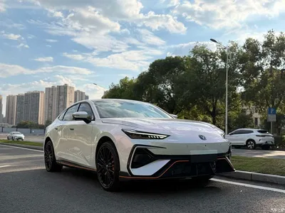 2025 Changan UNI-V 2.0T Sport Version, фото 3, лот 10251656