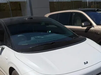 2025 Li Auto i6 2WD Base Model, фото 3, лот 11583397