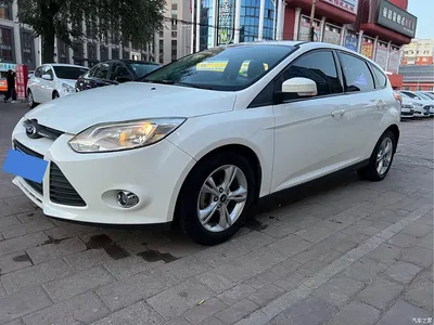 2012 Ford Focus Hatchback 1.6L Automatic Trend, фото 1, лот 11223410