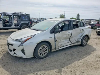 2016 TOYOTA PRIUS TWO, фото 1, лот 10585960