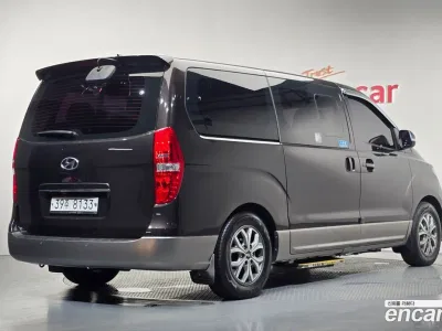 2018 Hyundai Starex Urban 9-Seater, фото 2, лот 10161279