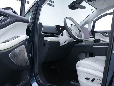 2025 Voyah Auto Voyah Dreamer PHEV AWD Flagship Kunpeng Edition, фото 4, лот 11566214