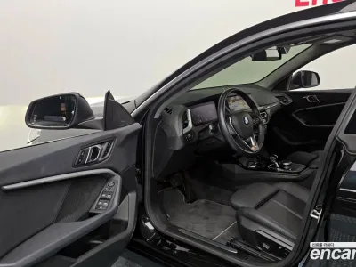 2024 BMW 2-Series 220i Sport, фото 4, лот 10035912
