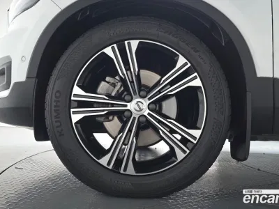 2019 Volvo XC40 T4 Inscription, фото 4, лот 10215443