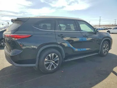 2021 TOYOTA HIGHLANDER XLE, фото 3, лот 10984400