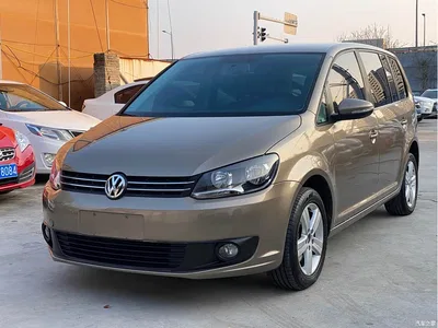 2015 Volkswagen Touran 1.4T Manual Trend Edition 5-seater, фото 1, лот 10475351