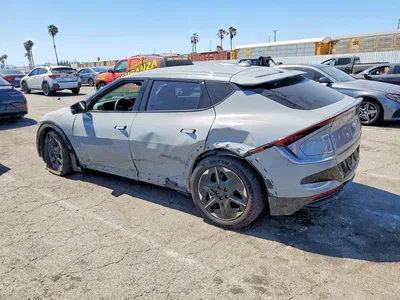 2025 KIA EV6 WIND, фото 2, лот 10774535