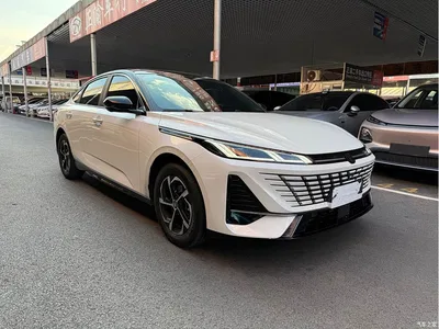 2025 Changan Eado Model Year Facelift 1.5T 500Bar Premium Edition, фото 3, лот 10248308