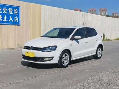 2013 Volkswagen Polo 1.6L Automatic Luxury Edition, фото 1, лот 10464767