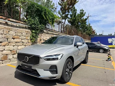 2022 Volvo XC60 B5 AWD R-Design, фото 1, лот 10365853