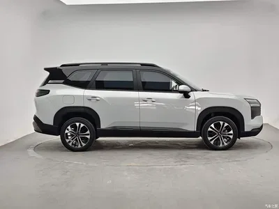 2025 Wuling Motors Starlight 560 NEV Model Plug-in Hybrid Version 5-seater, фото 3, лот 11579370