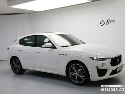 2020 Maserati Levante 3.8 GTS AWD, фото 3, лот 11210709