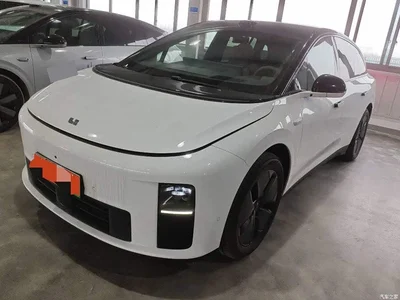 2025 Li Auto i6 2WD Base Model, фото 1, лот 10349029