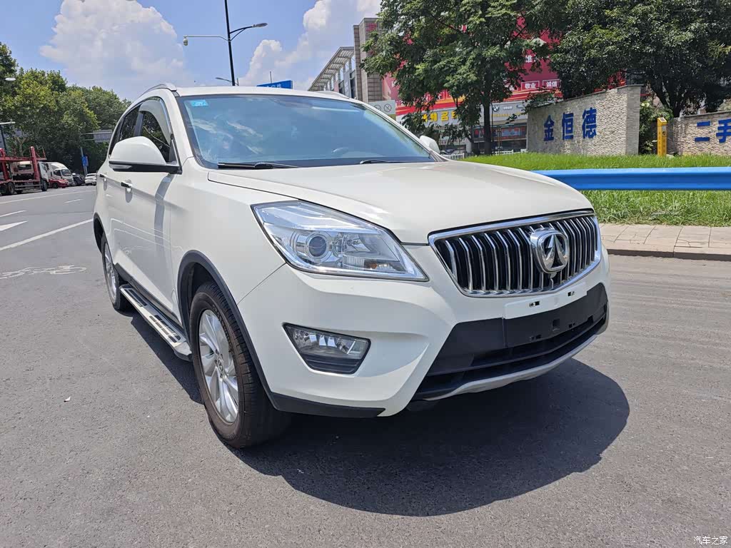 2016 BAIC Weiwang S50 1.5T Manual Joy Surpass Edition, фото 1, лот 10403014