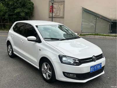 2013 Volkswagen Polo 1.6L Automatic Comfort Edition, фото 3, лот 10464407