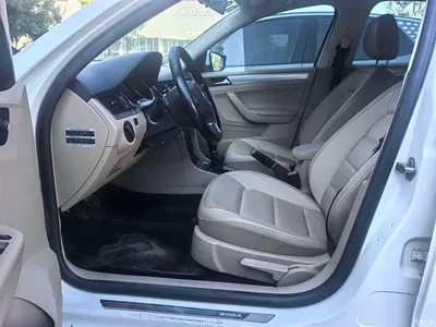 2014 Volkswagen Bora 1.6L Manual Comfort Edition, фото 3, лот 10471285