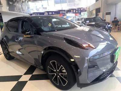 2025 ZEEKR X 5-Seater AWD Sport Edition, фото 4, лот 10576775