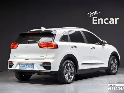 2022 Kia Niro Noblesse, фото 1, лот 10177103