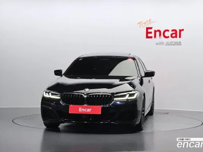 2022 BMW 5-Series 520i M Sport, фото 2, лот 10051559