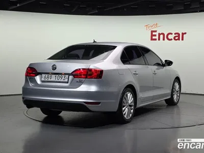 2013 Volkswagen Jetta 1.6 TDI Blue Motion, фото 2, лот 10130841