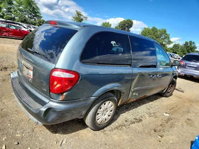 2006 CHRYSLER TOWN & COUNTRY LX, фото 3, лот 10865849