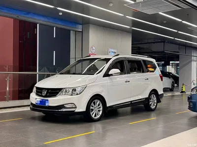 2016 Baojun 730 1.5T Manual Comfort 7-seater, фото 1, лот 11164020