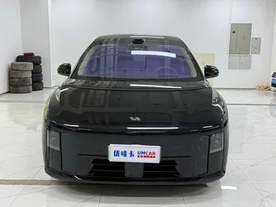 2025 Li Auto Li i8 Standard Edition, фото 2, лот 10821915