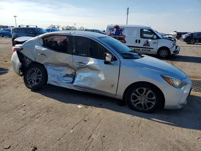 2019 TOYOTA YARIS LE, фото 4, лот 10494372