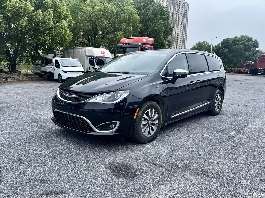 2019 Chrysler Grand Caravan PHEV (Import) 3.6L Plug-in Hybrid, фото 1, лот 11155393