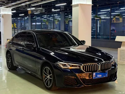 2022 BMW 5 Series (Import) 525i M Sport Package, фото 1, лот 10902446